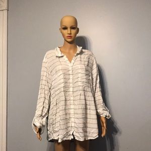 Long sleeve button up shirt